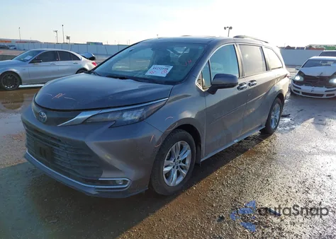 2024 Toyota Sienna Xle from USA, damaged, VIN 5TDJSKFCXRS119020